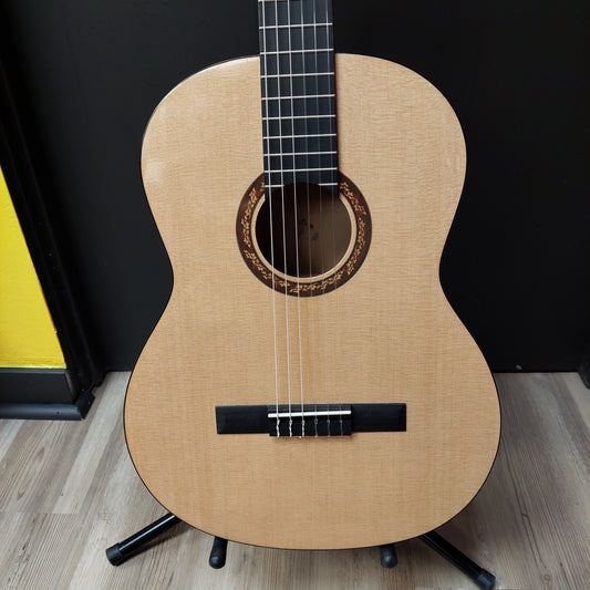 Sunlite GCN-1600G Full Sized Classical Guitar - Natural
