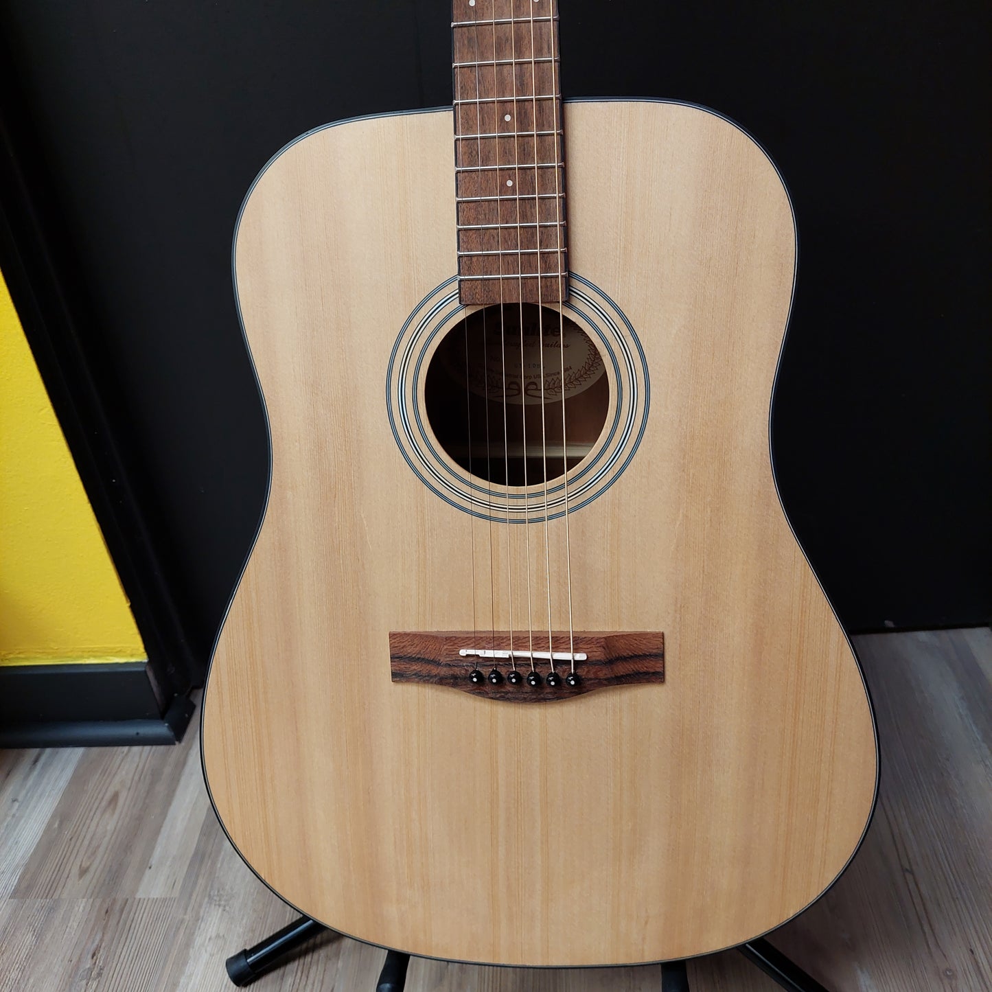 Sunlite Dreadnought Left Handed Acoustic Guitar - GA-10DL