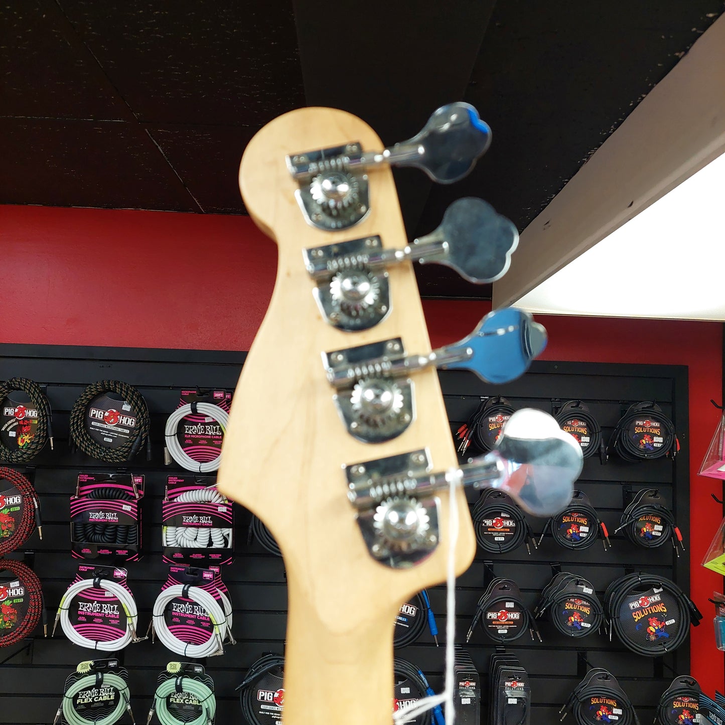 BASSLINES 4-String P BASS GUITAR (USED)