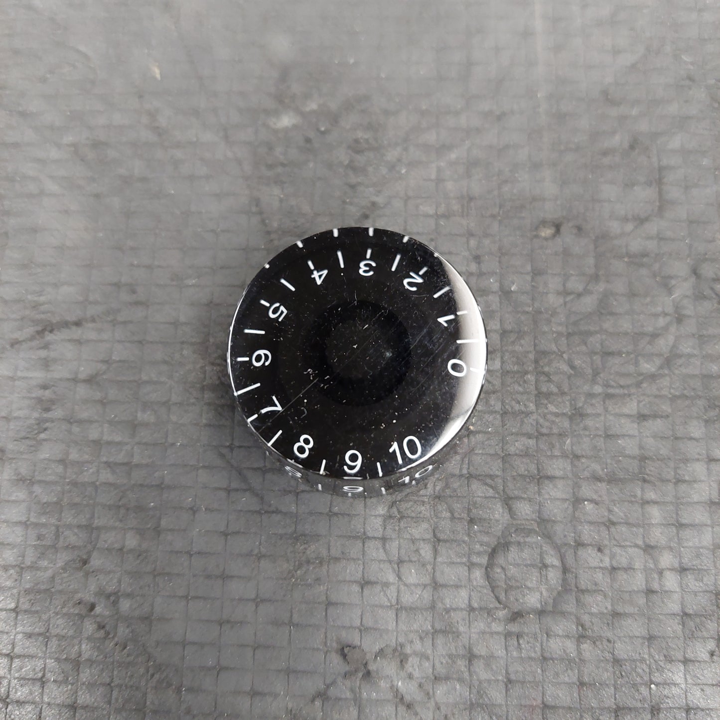 Electric Guitar Volume/Tone Control Knob - Plastic - Black