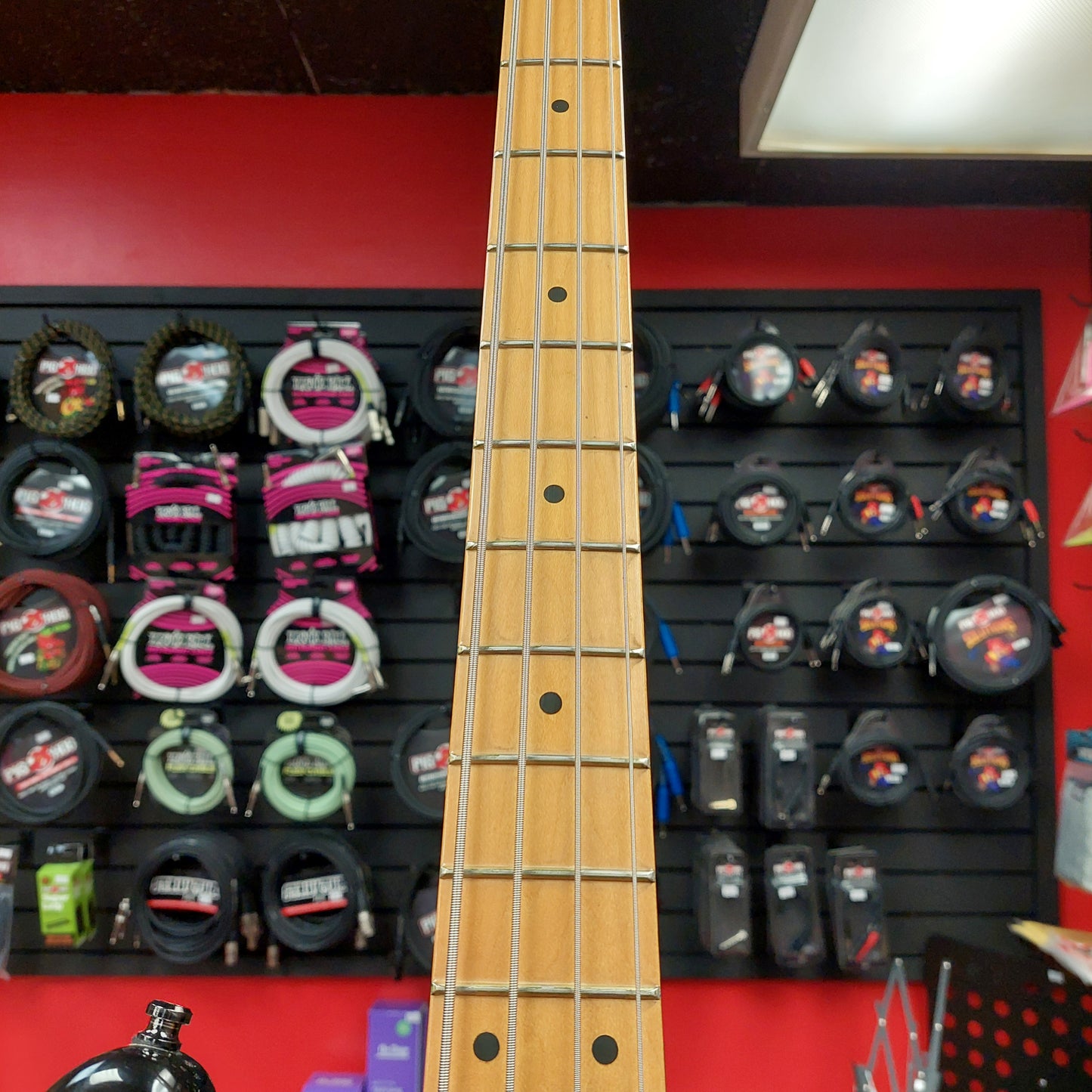 1999 Fender American Standard 4-String P-Bass - 2 Tone Sunburst w/ Hard Case SN# N9400139