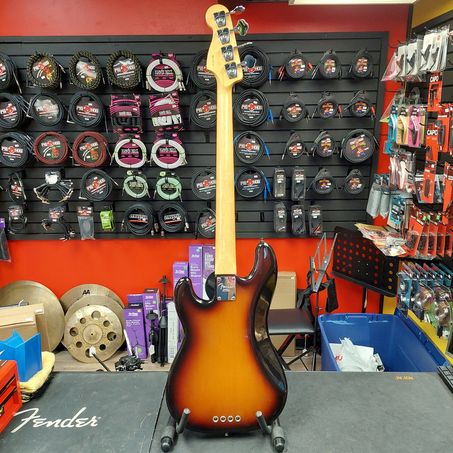 1999 Fender American Standard 4-String P-Bass - 2 Tone Sunburst w/ Hard Case SN# N9400139