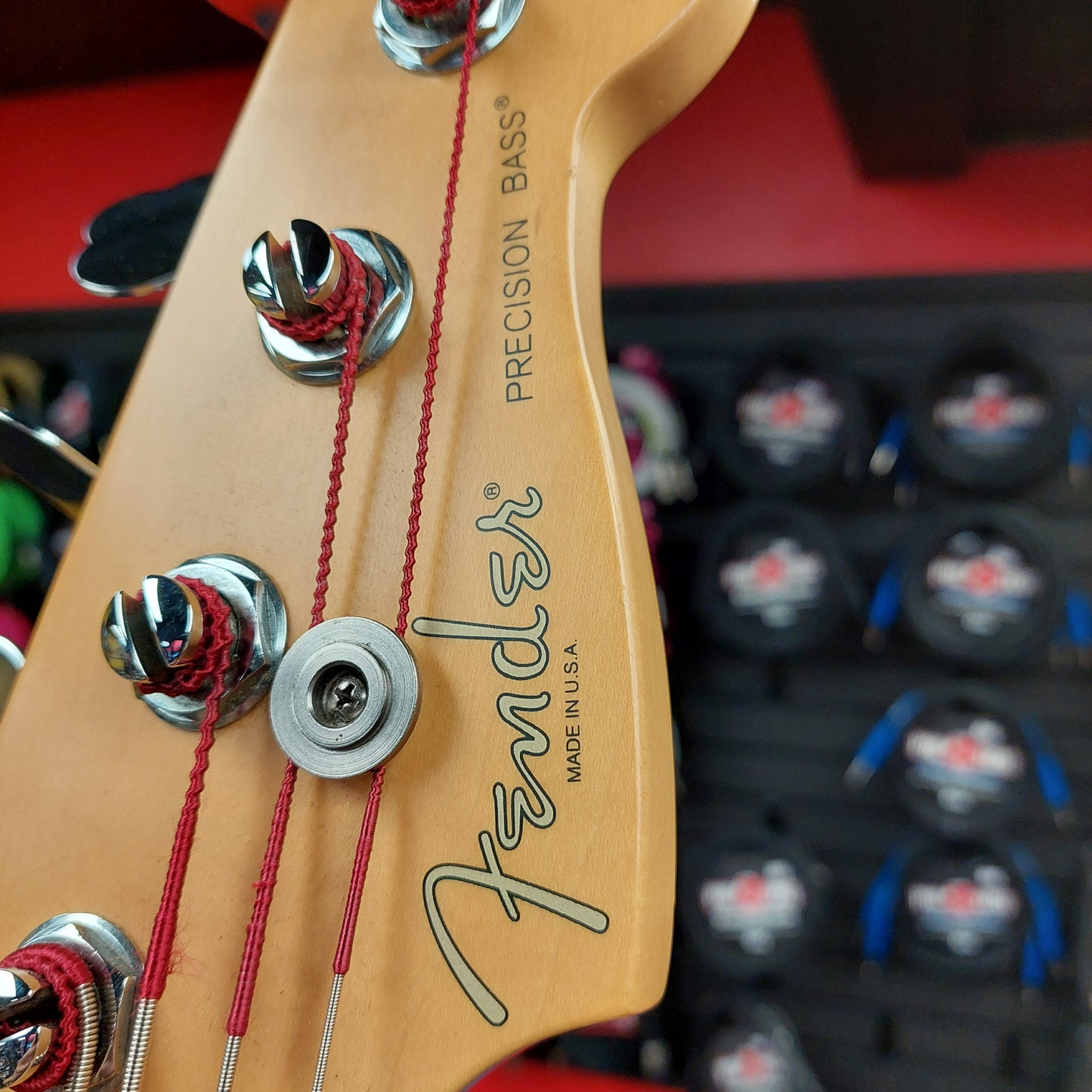 1999 Fender American Standard 4-String P-Bass - 2 Tone Sunburst w/ Hard Case SN# N9400139