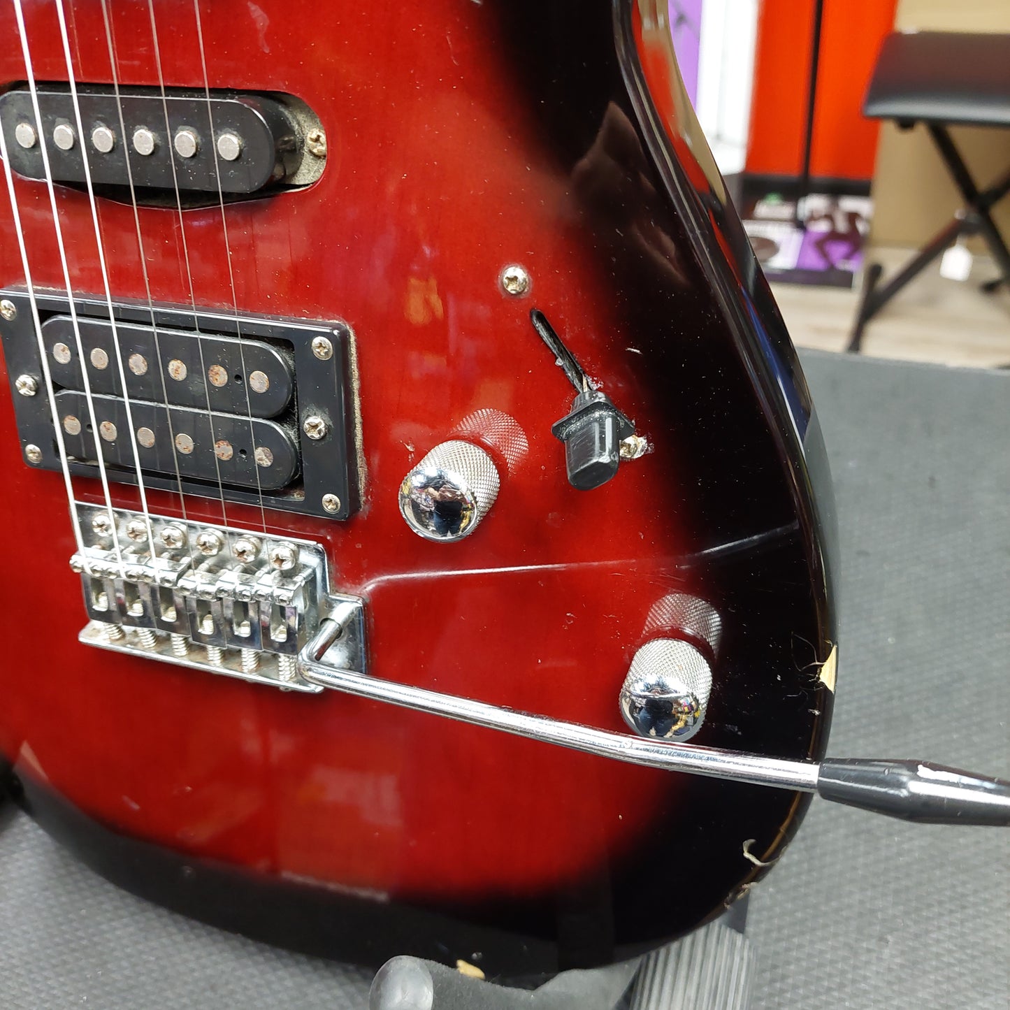 Rogue Rocketeer Electric Guitar - Red Burst (USED)