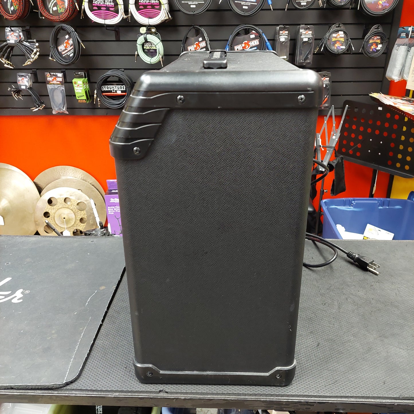 LINE 6 Spider V 60 GUITAR AMPLIFIER SN# 21S6C1M7235002431