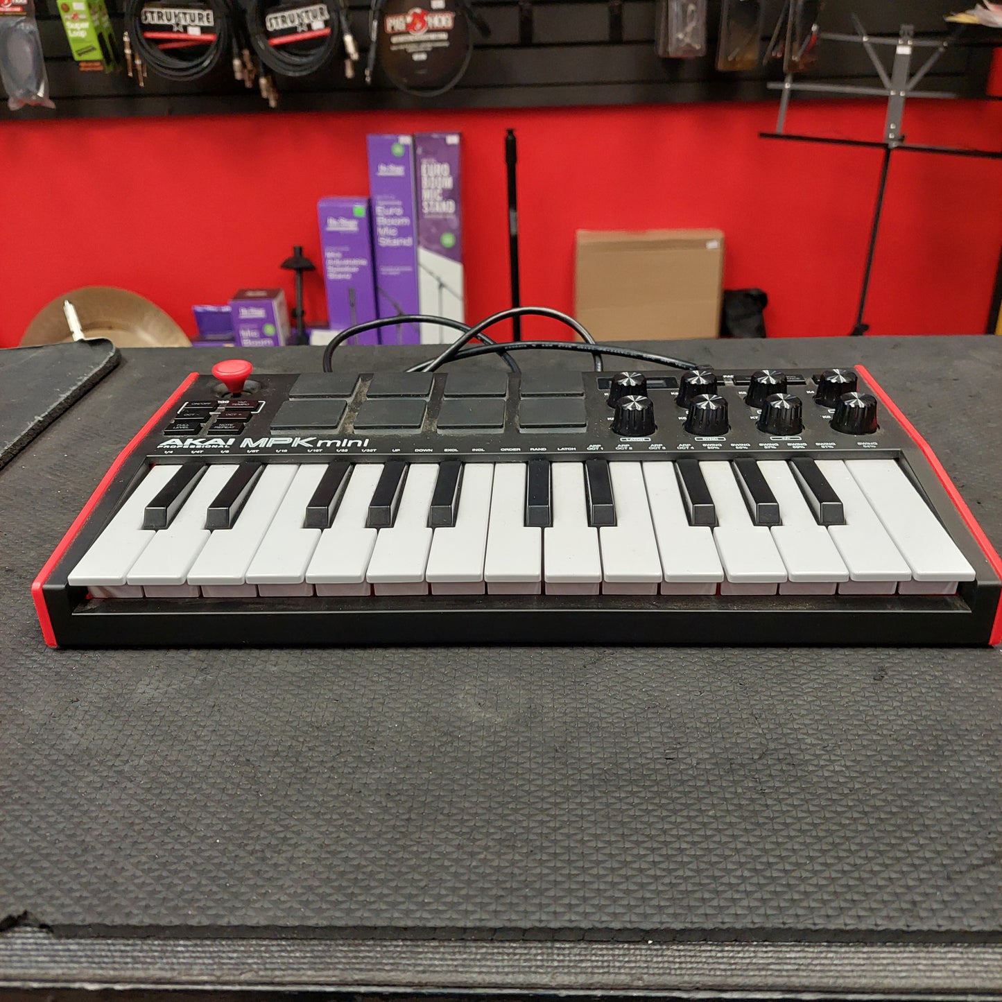 AKAI MPK mini Midi Keyboard (USED) SN# (21)E82307248730121
