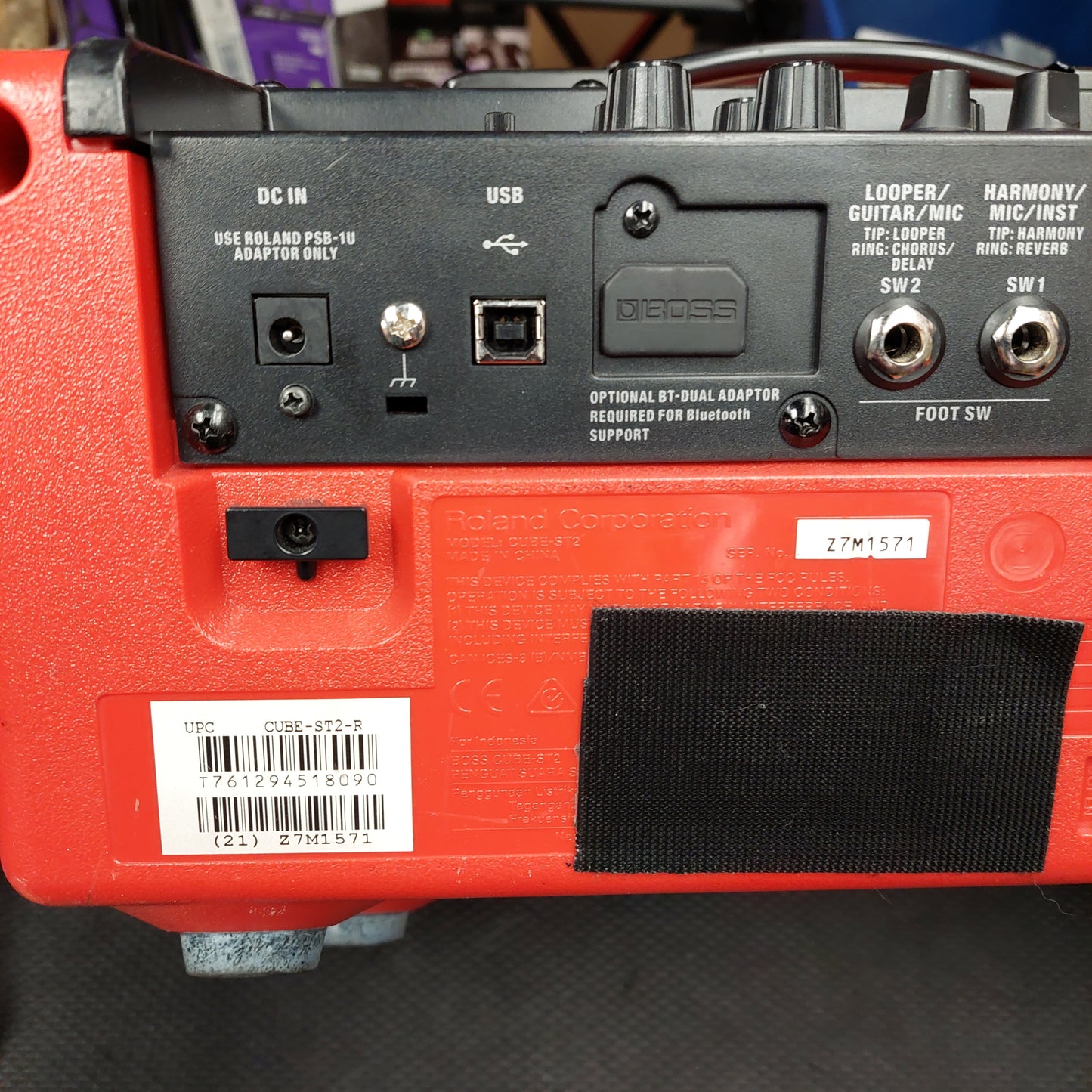Boss Cube Street II Guitar Amplifier - RED - SN# (21) Z7M1571 (USED)