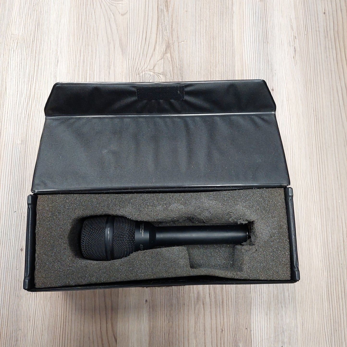 EV N/O 457 Supercardoid Microphone w/ Case "Made In USA" (USED)