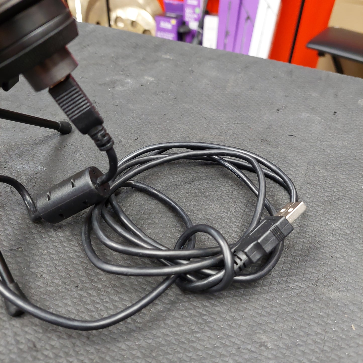Audio Technica AT2020USB+ Cardioid Condenser Microphone w/ Tripod Stand & USB Cable (USED)
