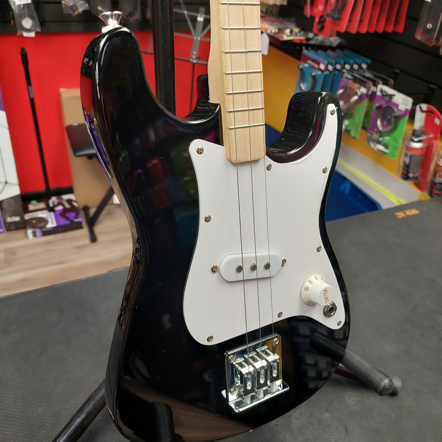 Fender Stratocaster by Loog 3-String Guitar w/ Gig Bag - Black (USED)