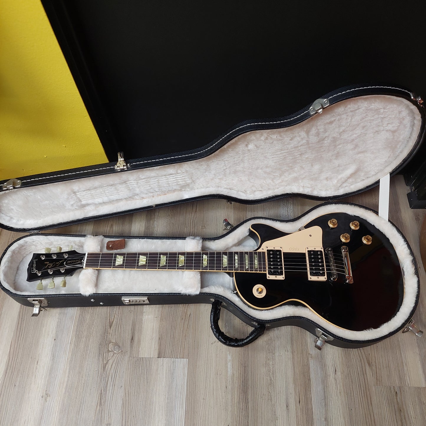 2008 Gibson 1960 Les Paul Classic Electric Guitar w/ Gibson Black Hardcase SN# 080020 "Made In USA"