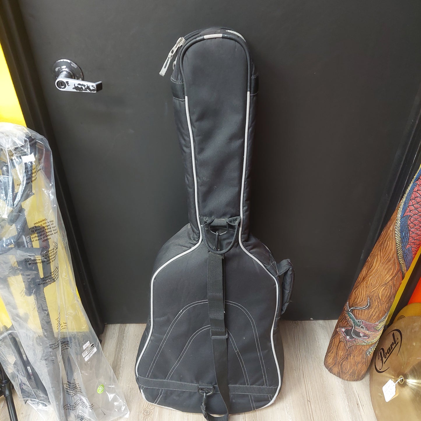 First Act Acoustic Guitar Gig Bag - Black/Gray (USED)