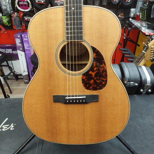 2005-2006 Jean Larrivee OM-03 Acoustic Guitar - Natural w/ Hard Case SN# 129309 "Made In USA"
