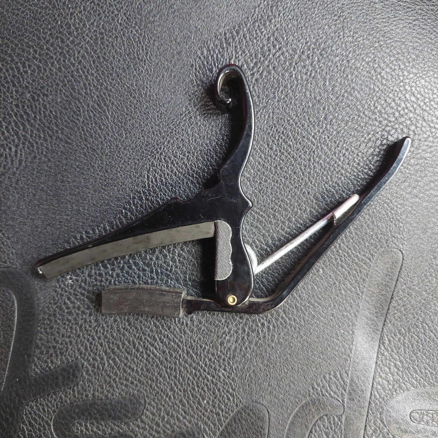Kyser KG6B Quick-Change Guitar Capo for 6-String Acoustic Guitars - Black (USED)