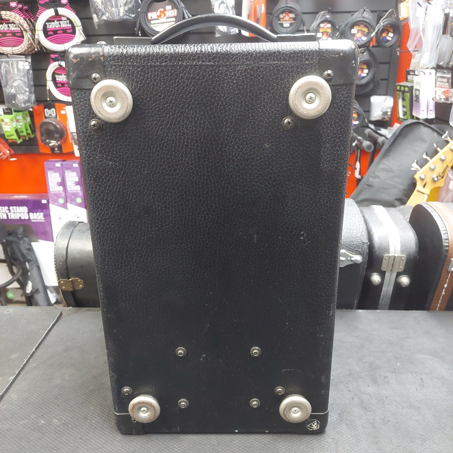 2000's Peavey XR684 Stereo Powered Mixer 2x200 Watts w/ Power Cable SN# 11077196 "Made In USA"