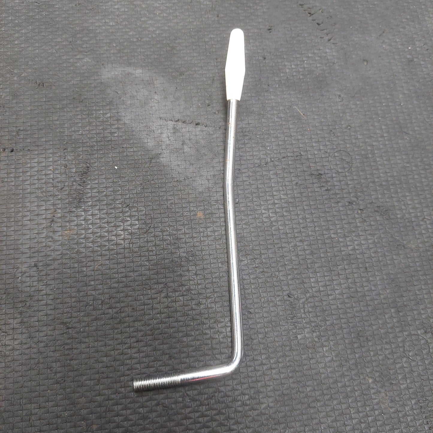 Tremolo Arm 6mm - Chrome (USED)