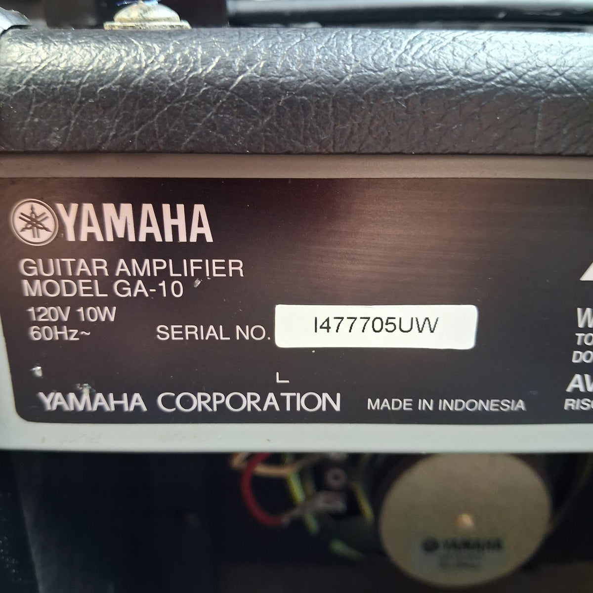 1990's Yamaha GA-10 Electric Guitar Amplifier 10-Watts, 1x5" (USED) SN# I477705UW