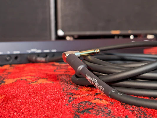 Pig Hog 25ft 1/4" - 1/4" Right Angle 8mm Instrument Cable - PH25R