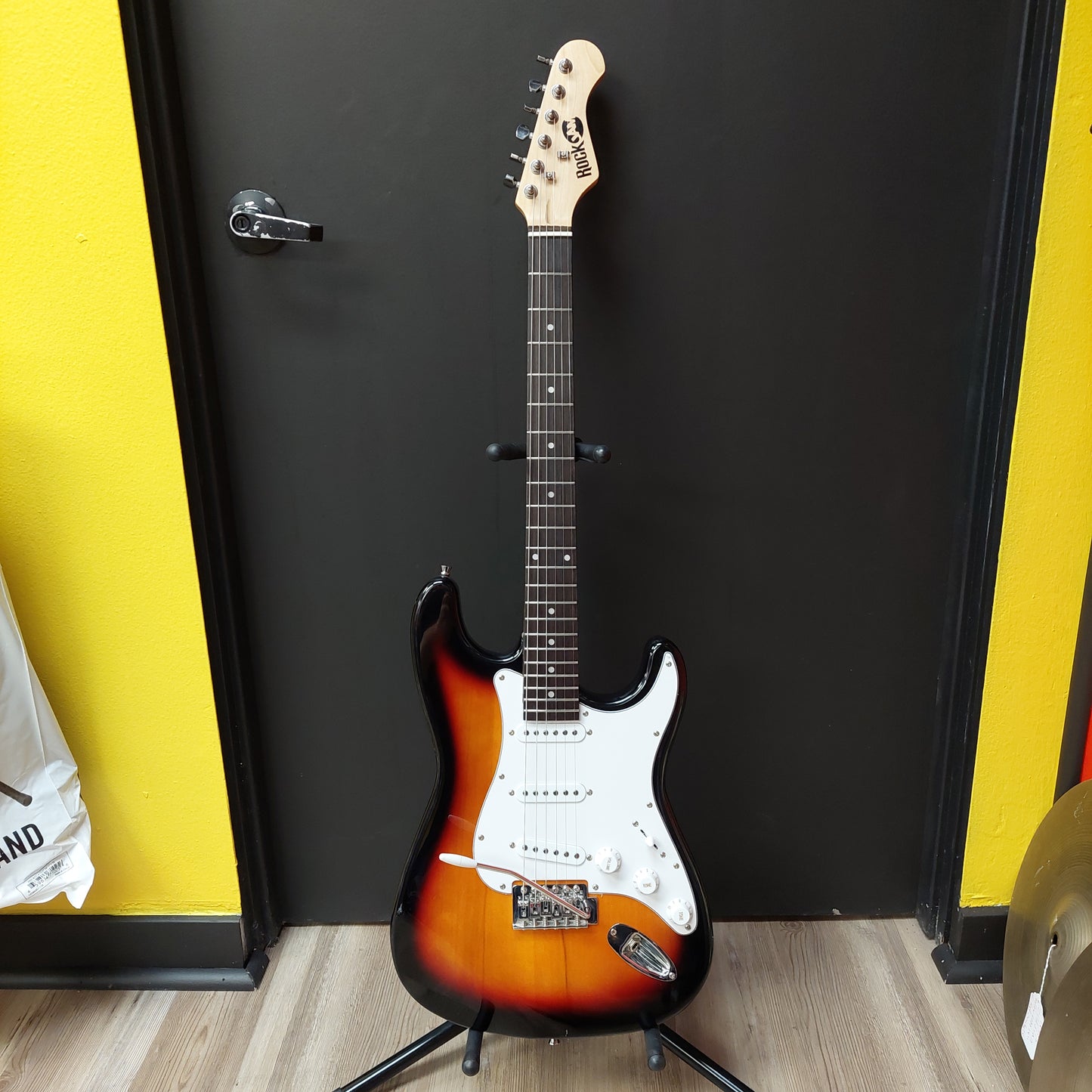 Rock Jam Strat Electric Guitar - Sunburst (USED)