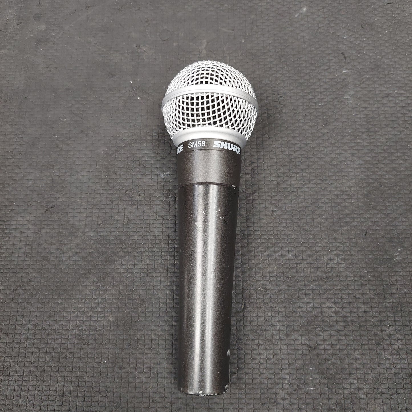 SHURE SM58 Microphone (USED)