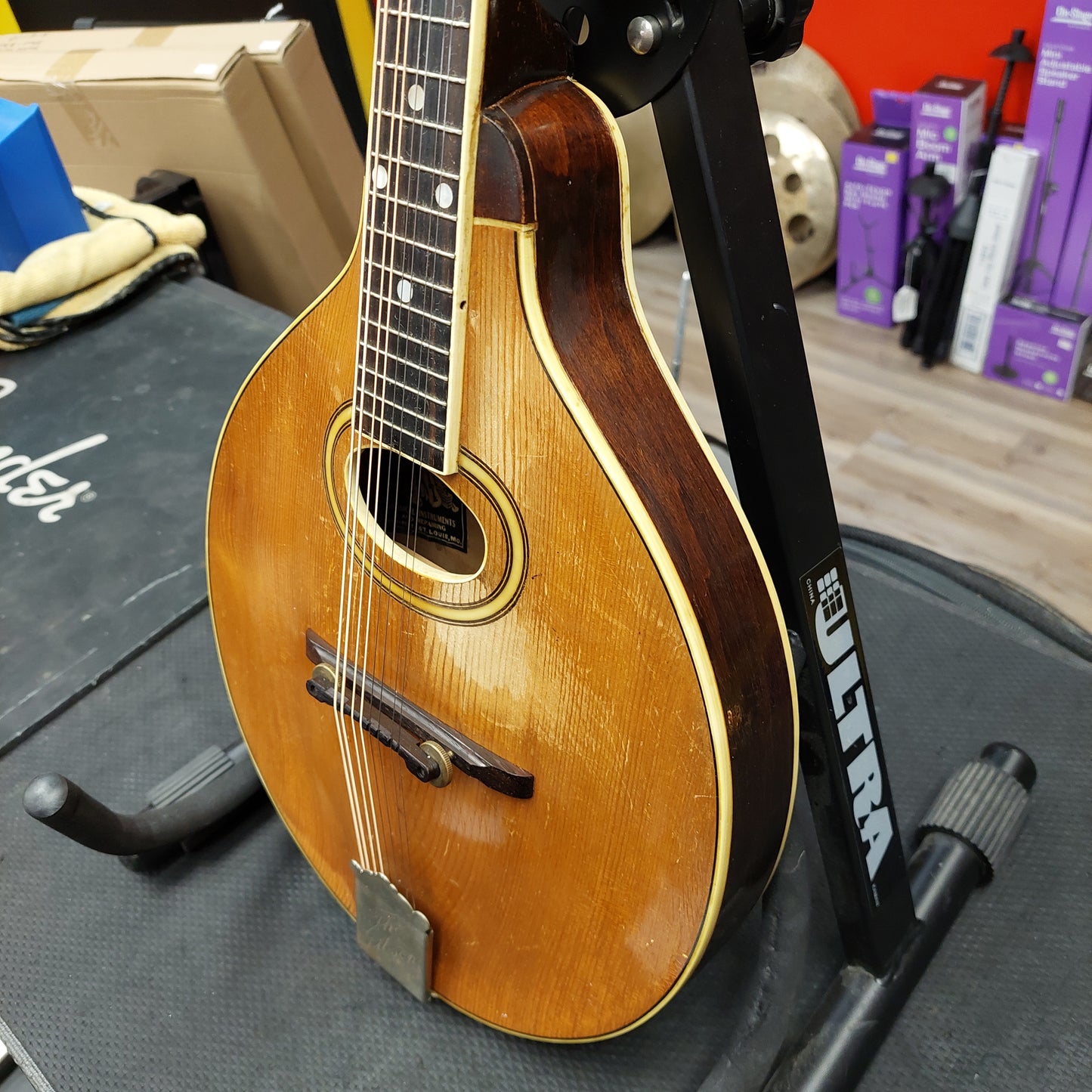 1923 Gibson A2-Z Mandolin w/ Vintage Case SN# 75658