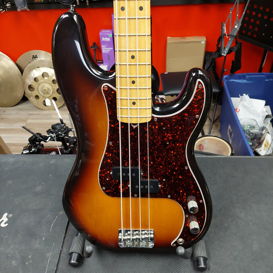 1999 Fender American Standard 4-String P-Bass - 2 Tone Sunburst w/ Hard Case SN# N9400139