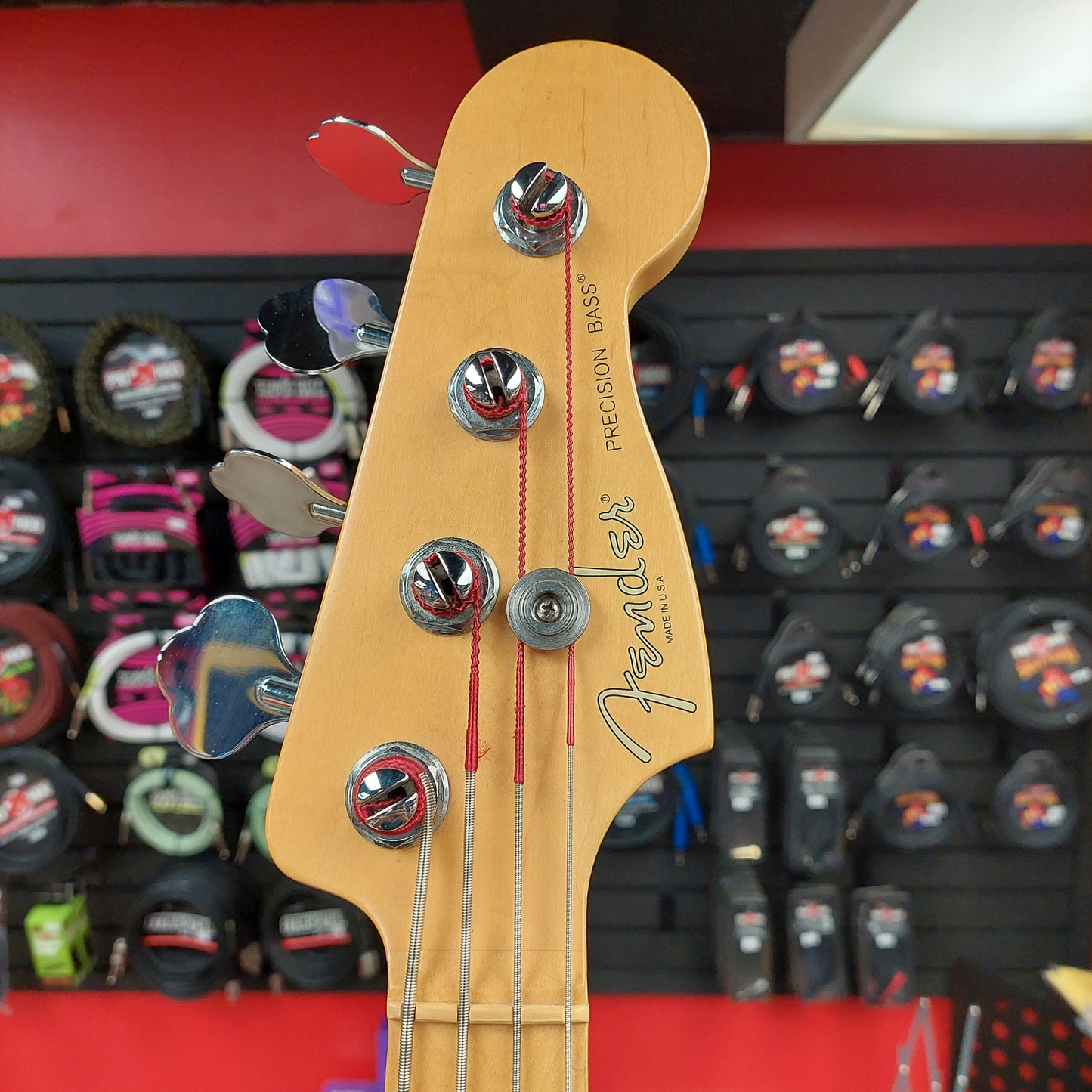 1999 Fender American Standard 4-String P-Bass - 2 Tone Sunburst w/ Hard Case SN# N9400139