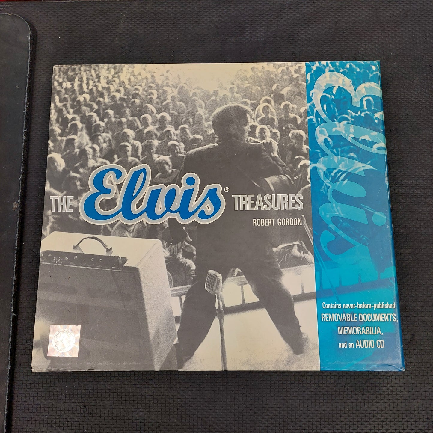 Elvis Treasures by Robert Gordon w/ Audio CD - Hardcover Book (USED)