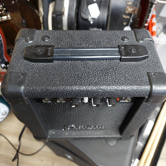DAVISON DA-10 GUITAR AMP (USED)
