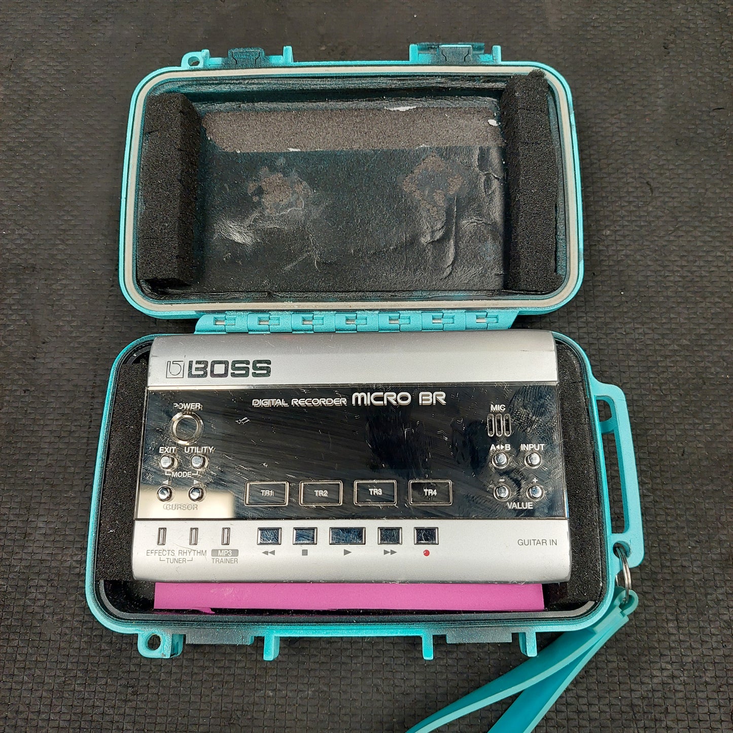 BOSS Micro BR Digital Recorder w/ Case & Memory Card SN# AV14894 (USED)