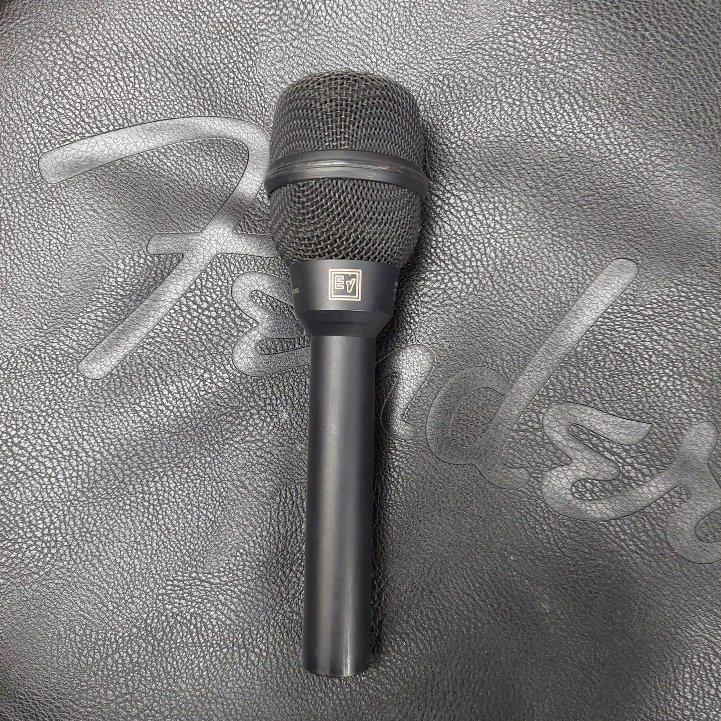 EV N/O 457 Supercardoid Microphone w/ Case "Made In USA" (USED)