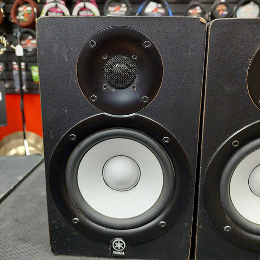 YAMAHA HS8 STUDIO MONITORS "PAIR" - BLACK (USED) SN#(21)NZ03138 SN# (21)NN04055