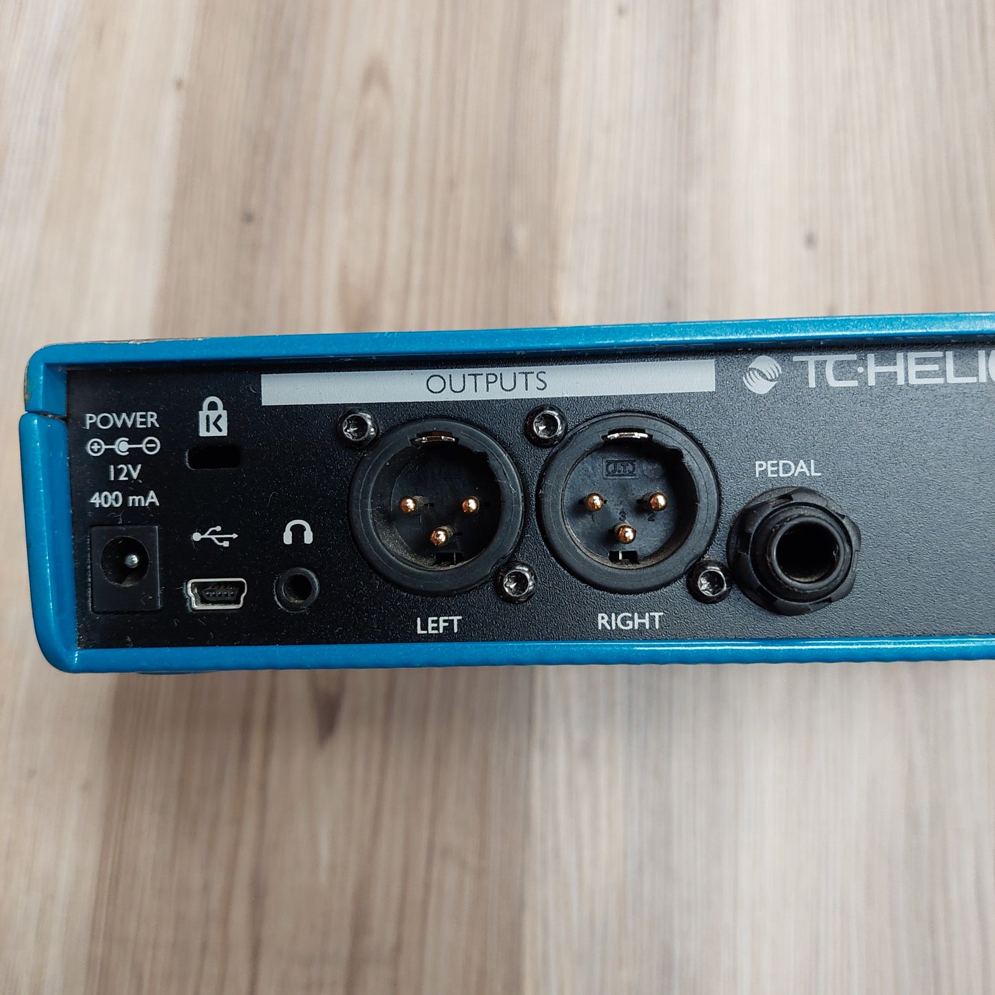 TC HELICON VOICELIVE PLAY HARMONY & EFFECTS FOR SINGERS w/ POWER SUPPLY (USED) SN# 12312075