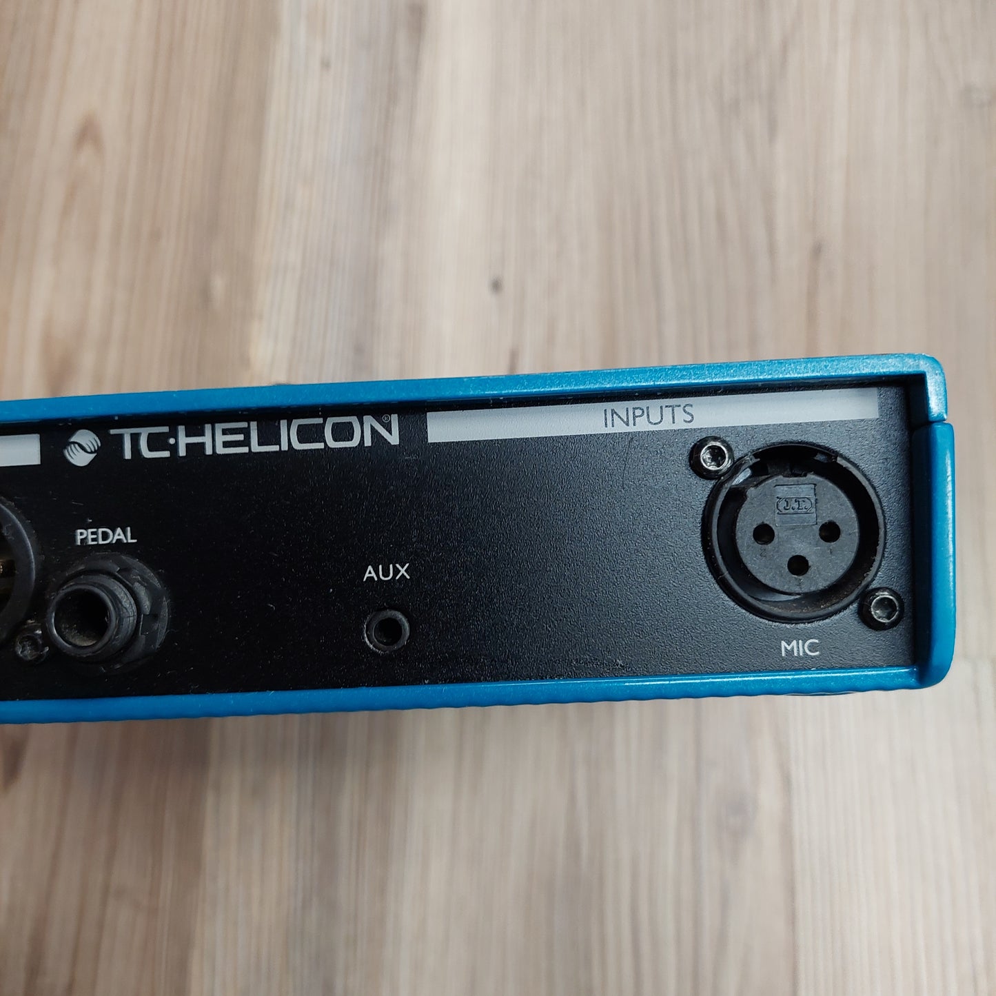 TC HELICON VOICELIVE PLAY HARMONY & EFFECTS FOR SINGERS w/ POWER SUPPLY (USED) SN# 12312075