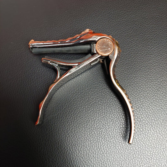 Alice Guitar Capo Alligator Shape (USED)