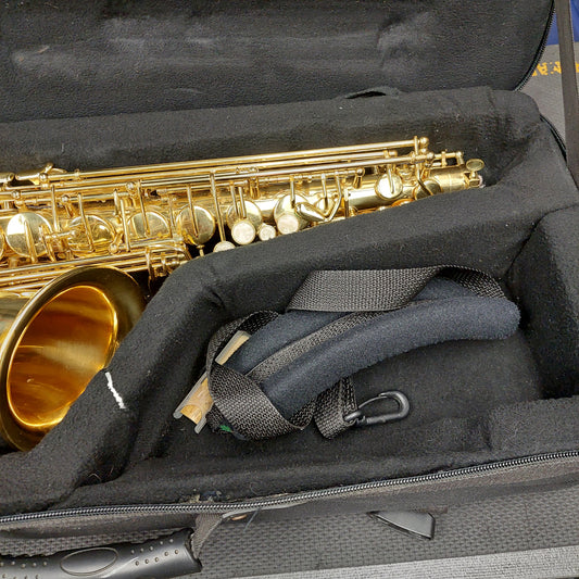 Alto Saxophone w/ Soft Case (USED)