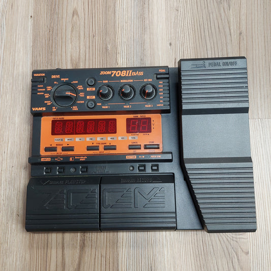Zoom 708II Bass Multi Effects Pedal w/ Original Box (USED) SN# A30019145