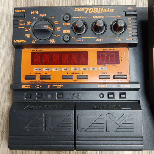 Zoom 708II Bass Multi Effects Pedal w/ Original Box (USED) SN# A30019145