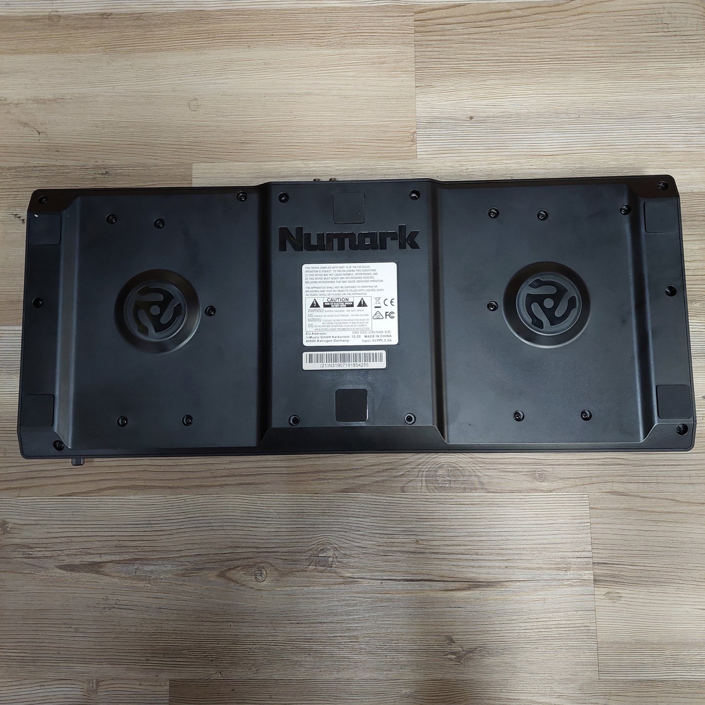 Numark Mixtrack Platinum Controller (USED) SN# (21)N31907191854255