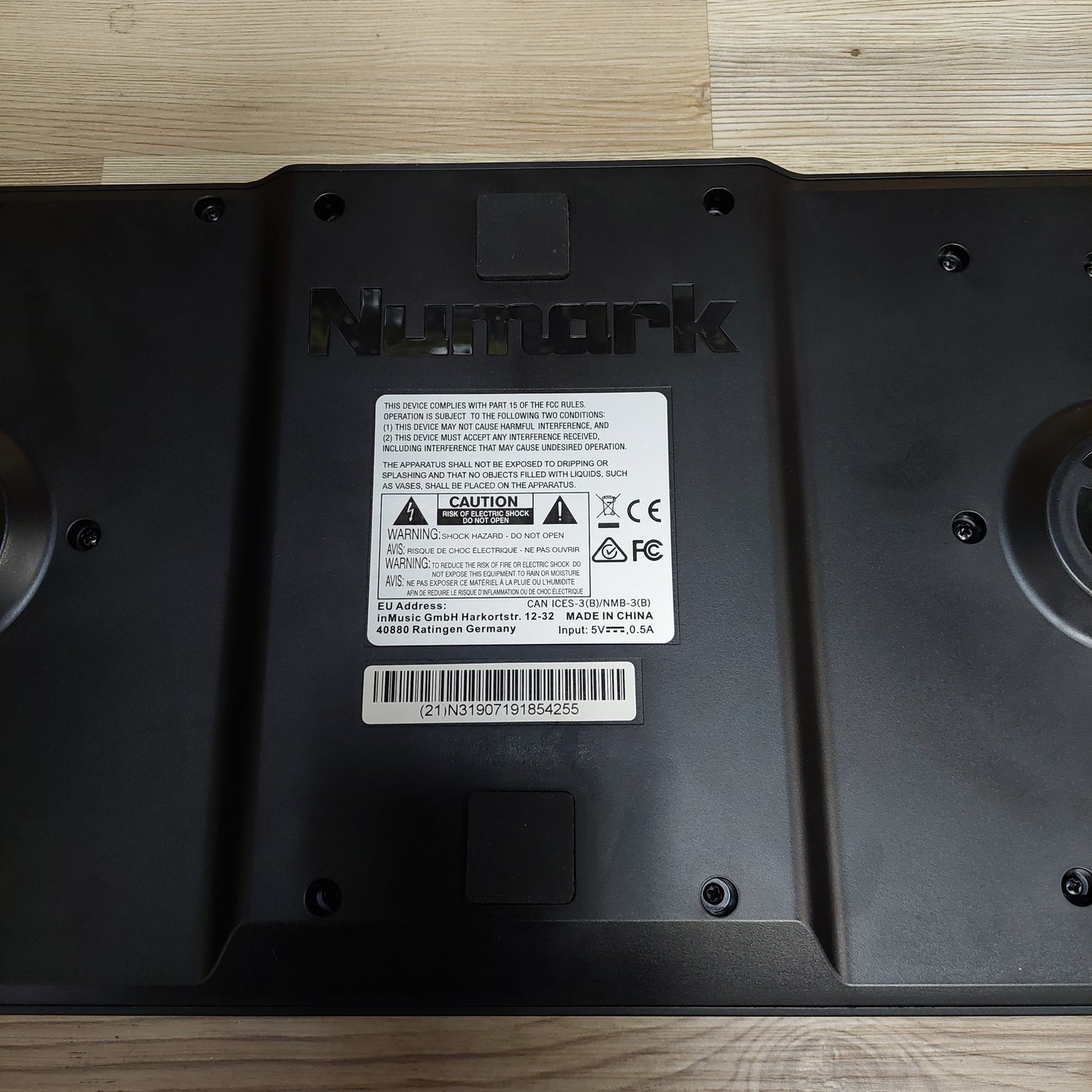Numark Mixtrack Platinum Controller (USED) SN# (21)N31907191854255