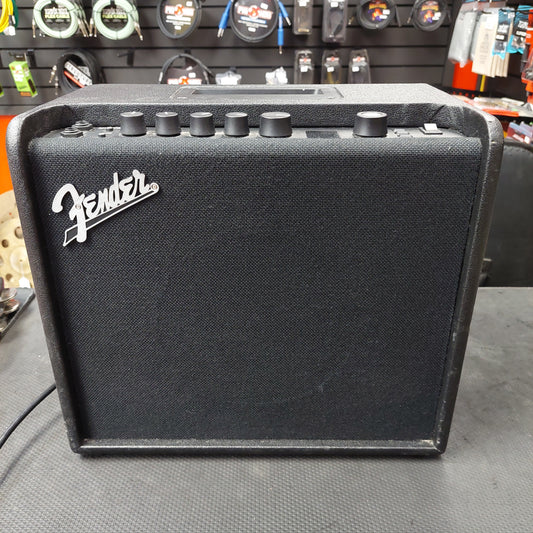 Fender Mustang LT25 Guitar Amplifier (USED) SN# TGPF22011772