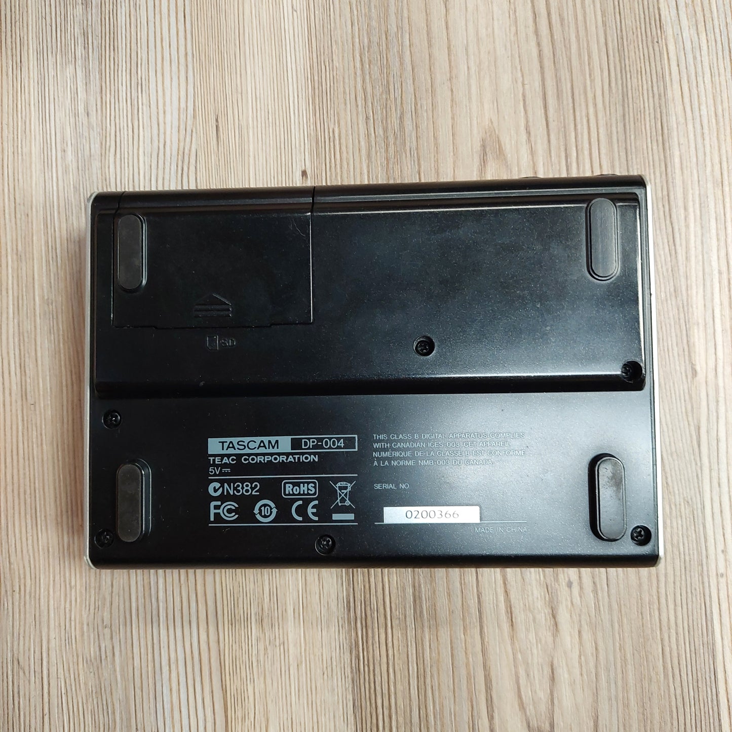 Tascam Pocketstudio DP-004 (USED) "No Power Supply" SN# (21)0200366