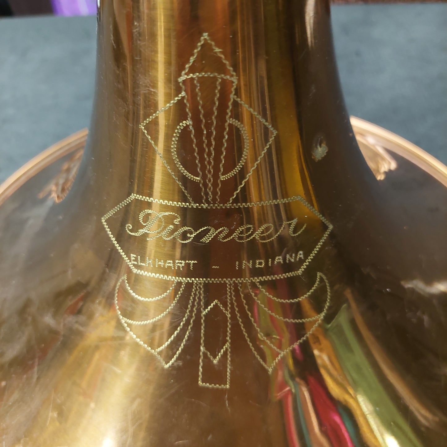 Vintage Pioneer French Horn w/ Mouthpiece (USED)
