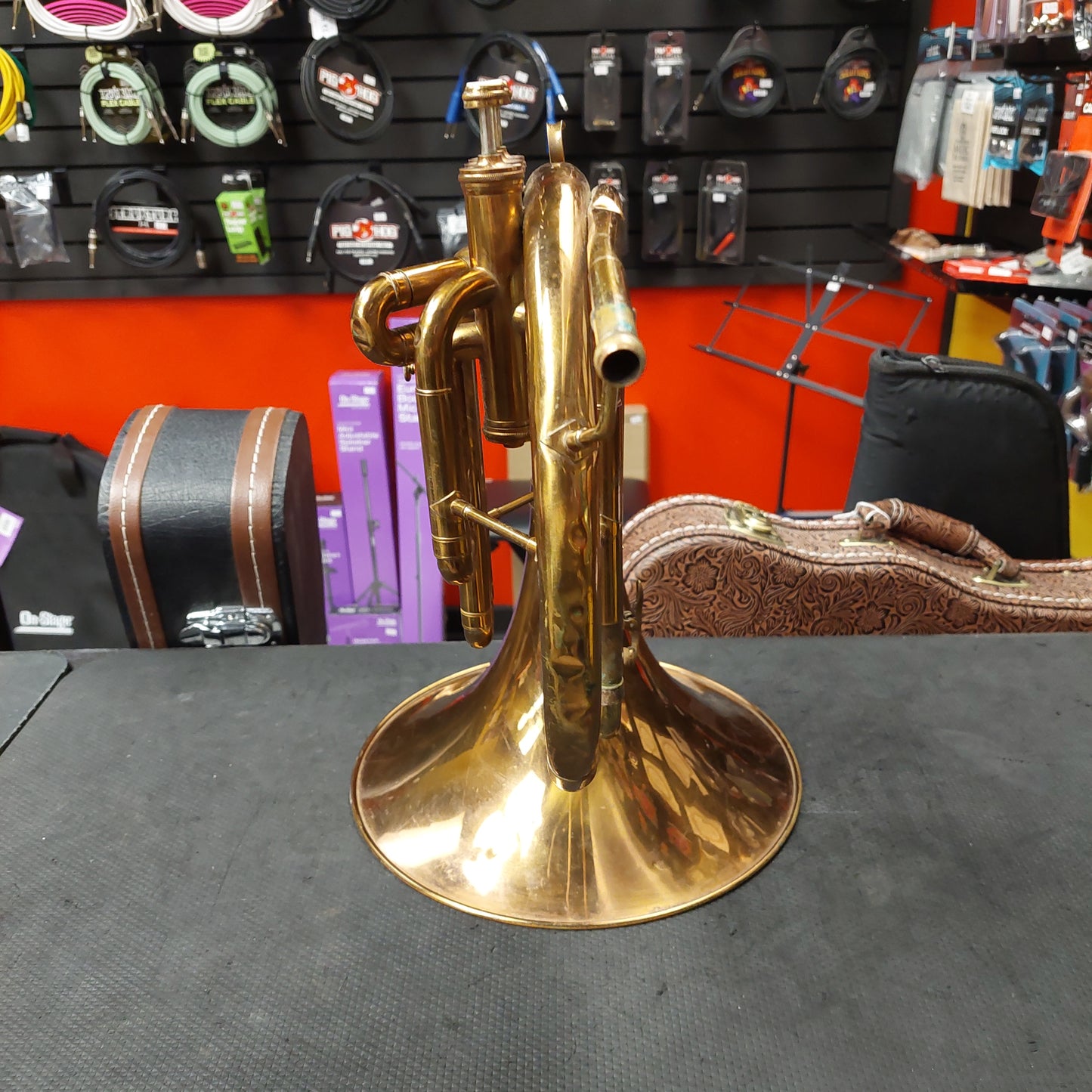 Vintage Pioneer French Horn w/ Mouthpiece (USED)