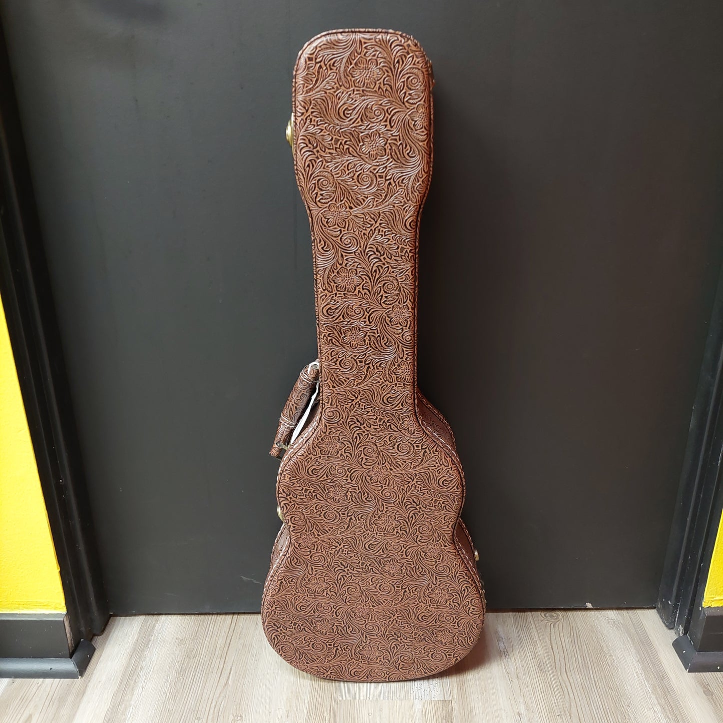Teton TCB Baritone Ukulele Hard Case - Hibiscus