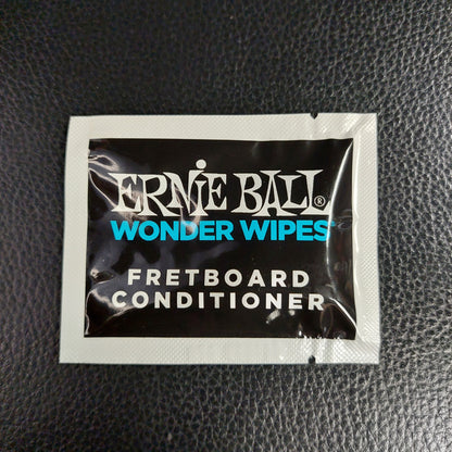 ERNIE BALL WONDER WIPES FRETBOARD CONDITIONER - SINGLE