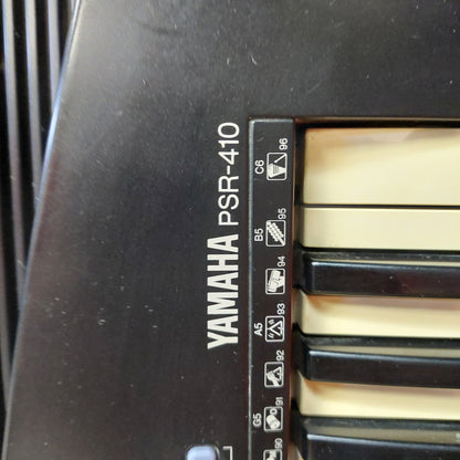 Yamaha PSR-410 Keyboard 61-Key w/ Yamaha Gig Bag (USED) "Missing Battery Cover"