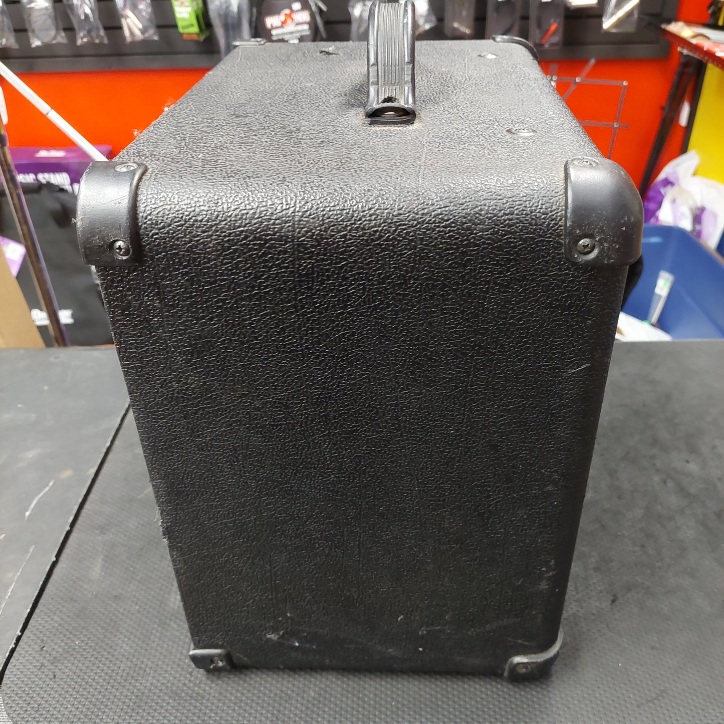 Crate BX-15 12-Watt 1x8" Bass Amplifier (USED)