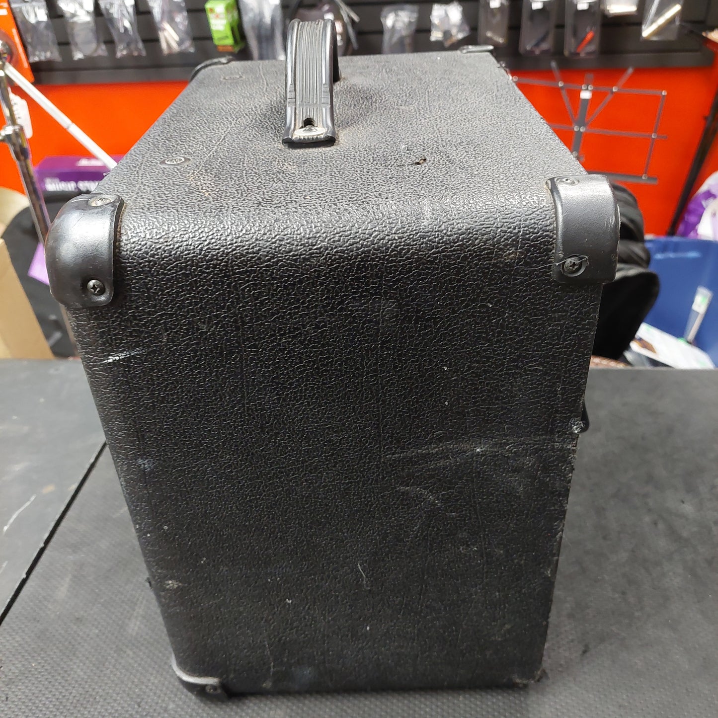 Crate BX-15 12-Watt 1x8" Bass Amplifier (USED)