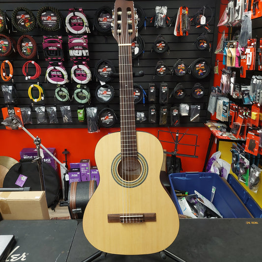 Olympia OC-2 Classical Guitar 3/4 Sized - Natural w/ Gig Bag SN# 10942167